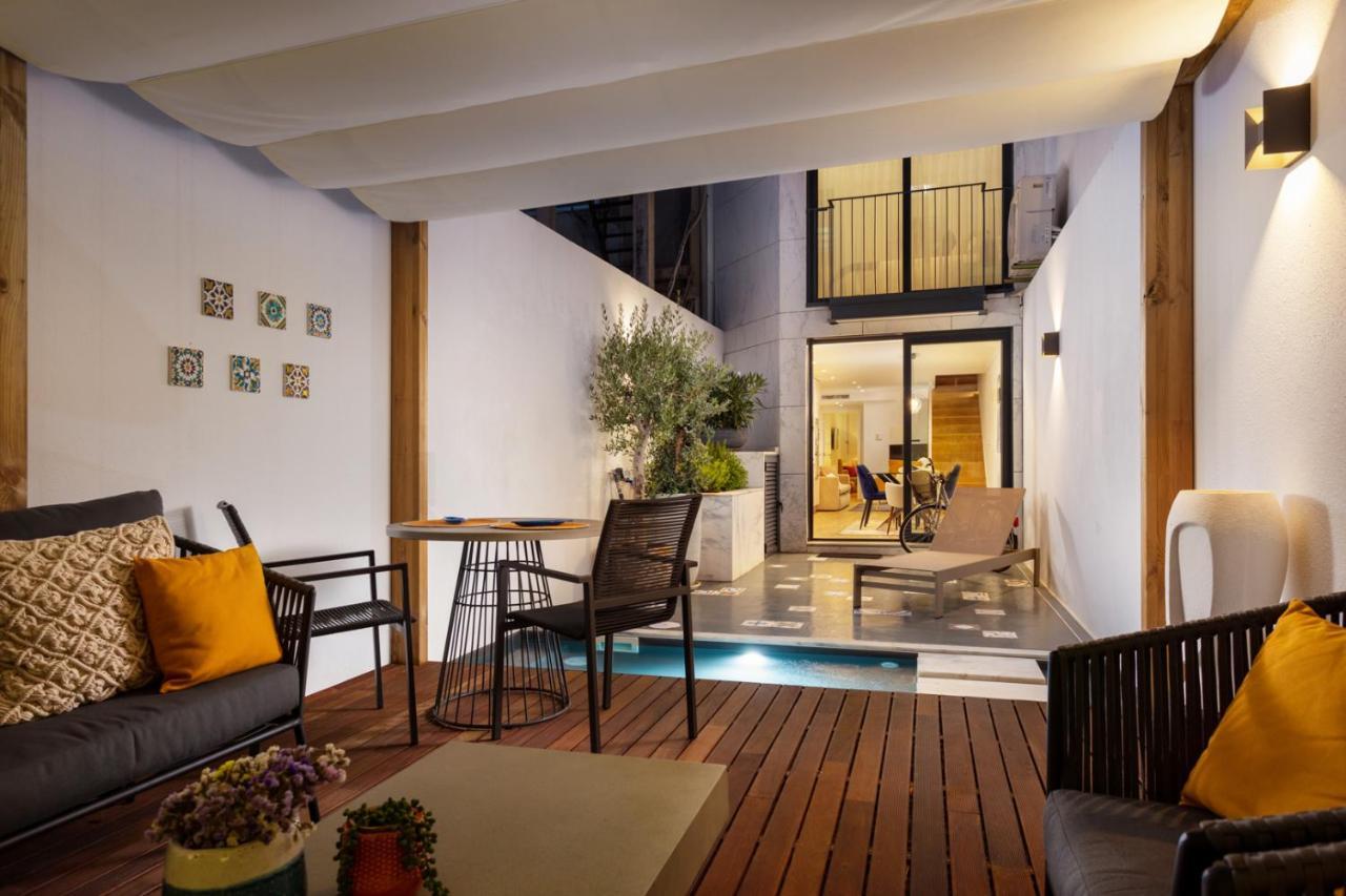 Stupendo- Two Rooms, Patio With Refreshing Pond-Center-Air Conditioning-Free Park Лісабон Екстер'єр фото