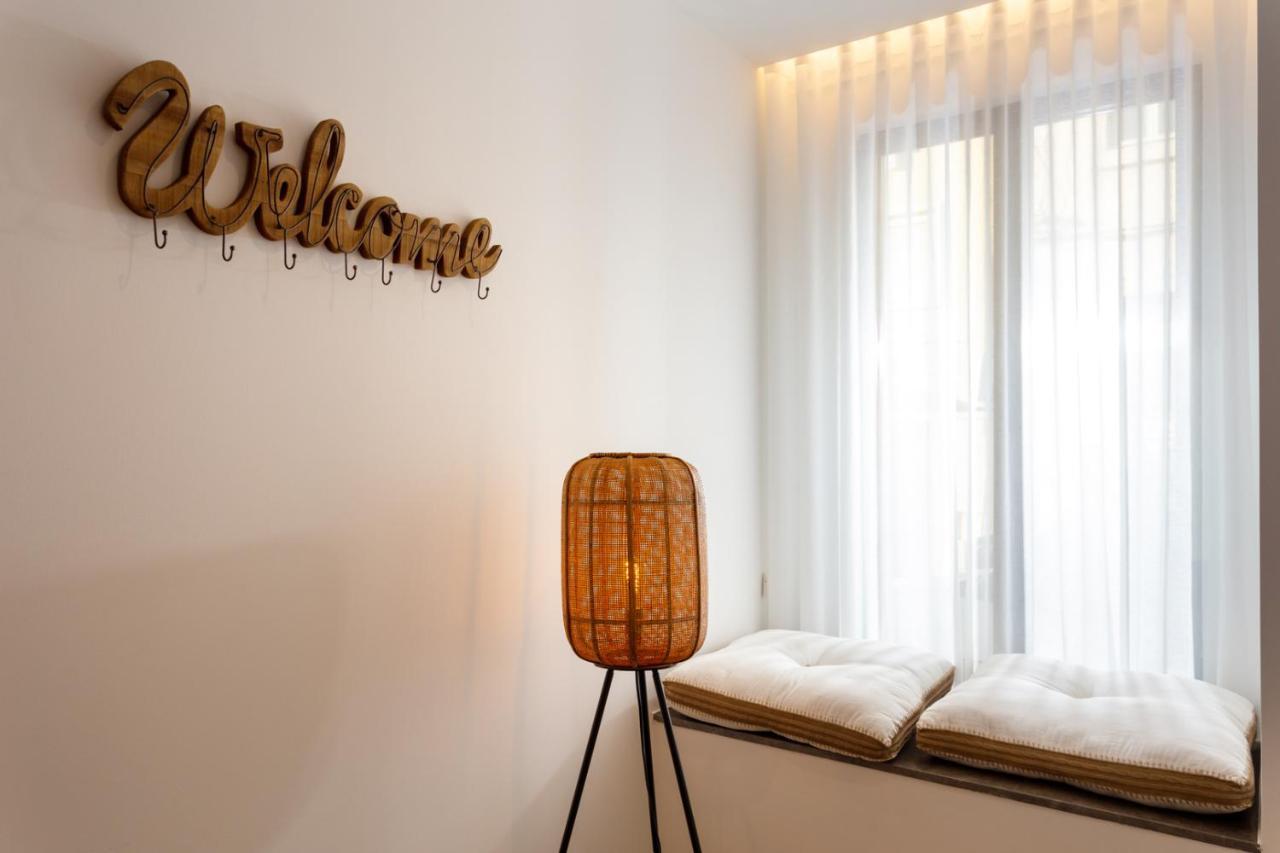 Stupendo- Two Rooms, Patio With Refreshing Pond-Center-Air Conditioning-Free Park Лісабон Екстер'єр фото