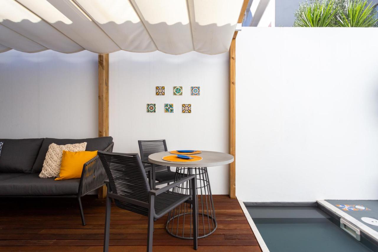 Stupendo- Two Rooms, Patio With Refreshing Pond-Center-Air Conditioning-Free Park Лісабон Екстер'єр фото